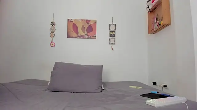 its me miley online show from April 24, 3:03 pm