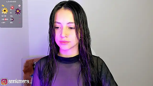 Snapshot of annie_mora chatting on February 20, 1:46 am annie mora online show from February 20, 1:46 am