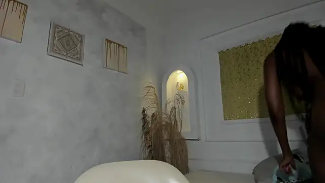 Tahira 21  online show from October 9, 6:50 pm