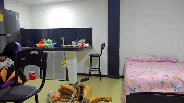 barbara anal squirt  online show from March 19, 5:08 am