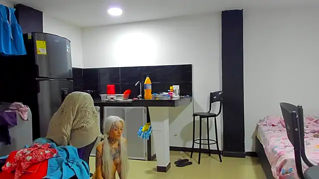 barbara anal squirt  online show from March 21, 9:45 pm