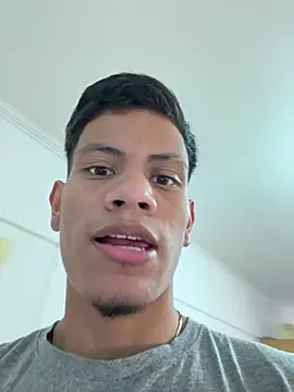 bbchocolate27 online show from April 3, 9:13 pm