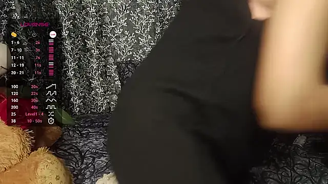 shuhana  online show from January 23, 1:19 am