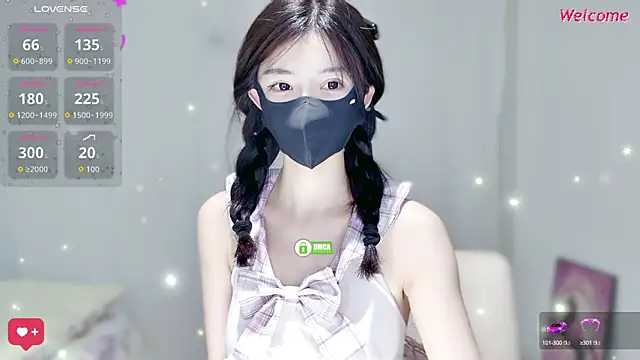 Snapshot of Duduludululu chatting on October 23, 6:34 am Duduludululu online show from October 23, 6:34 am