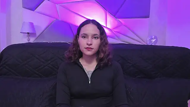 Snapshot of AnnyThompson_ chatting on December 10, 8:49 pm AnnyThompson online show from December 10, 8:49 pm