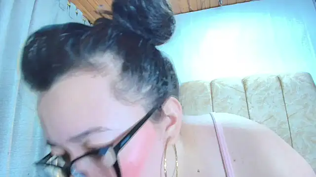 Zoe Curvy online show from November 7, 12:27 pm