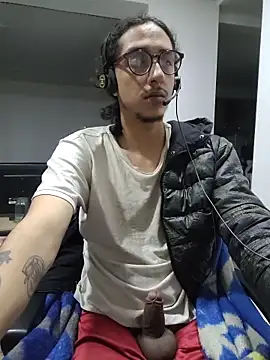 dirtytw0230 online show from May 11, 9:26 am