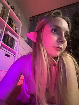 Snapshot of oceaneyesbb chatting on December 25, 5:47 pm oceaneyesbb online show from December 25, 5:47 pm