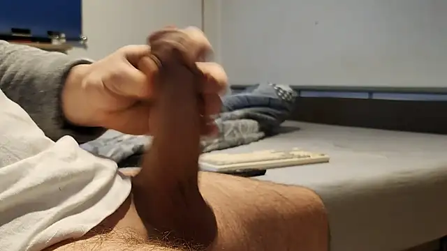 Snapshot of Alphapimmelchen chatting on January 18, 3:20 am Alphapimmelchen online show from January 18, 3:20 am