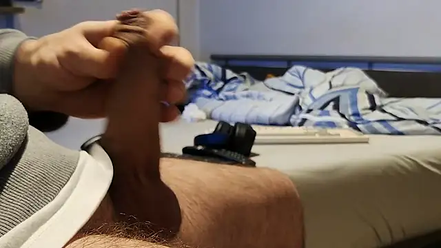 Snapshot of Alphapimmelchen chatting on February 10, 6:53 am Alphapimmelchen online show from February 10, 6:53 am