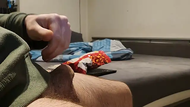 Snapshot of Alphapimmelchen chatting on February 16, 6:54 am Alphapimmelchen online show from February 16, 6:54 am