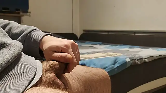 Snapshot of Alphapimmelchen chatting on February 17, 6:09 am Alphapimmelchen online show from February 17, 6:09 am