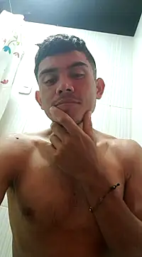 Snapshot of angel1728 chatting on December 29, 2:31 pm angel1728 online show from December 29, 2:31 pm