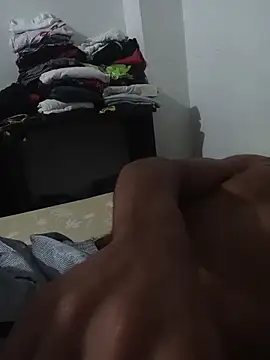 Snapshot of angel1728 chatting on October 27, 5:39 pm angel1728 online show from October 27, 5:39 pm