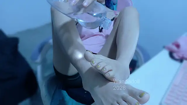 Snapshot of WandaDoll chatting on May 25, 12:22 pm WandaDoll online show from May 25, 12:22 pm