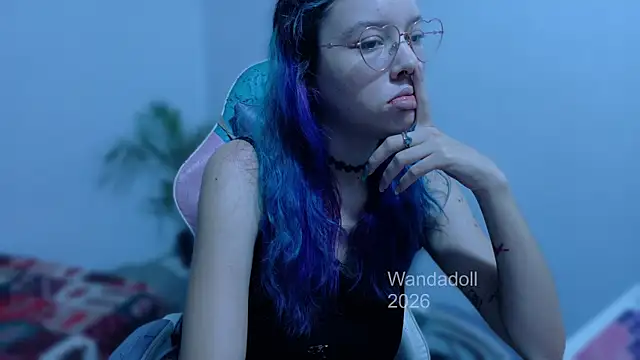 Snapshot of WandaDoll chatting on June 4, 12:11 pm WandaDoll online show from June 4, 12:11 pm