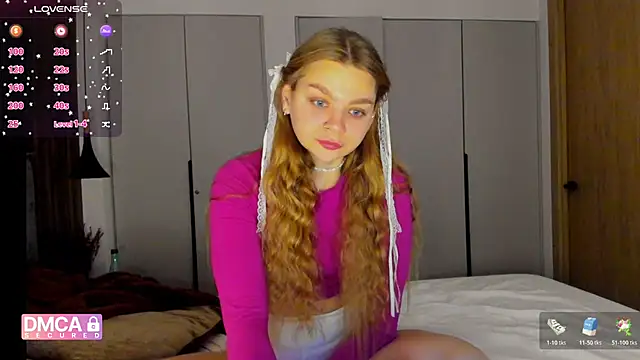 Molly sweetie online show from December 20, 7:15 am