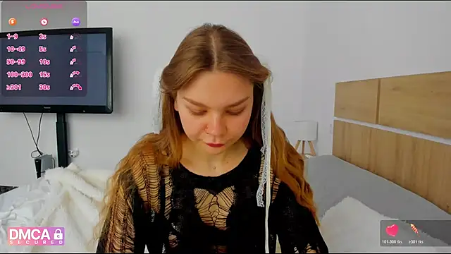 Molly sweetie online show from April 8, 6:24 am