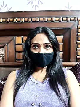 Yours-Bebo online show from February 14, 7:10 pm