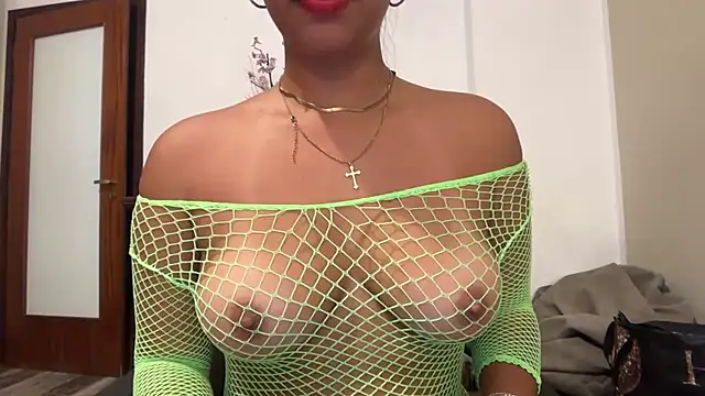 Snapshot of Dulce_latingirl chatting on July 13, 8:11 pm Dulce latingirl online show from July 13, 8:11 pm