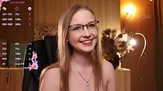 Snapshot of steffania- chatting on February 17, 12:10 am steffania- online show from February 17, 12:10 am