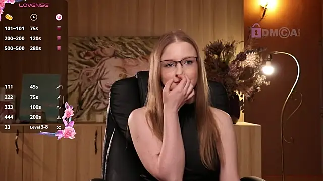 Snapshot of steffania- chatting on March 1, 8:34 am steffania- online show from March 1, 8:34 am