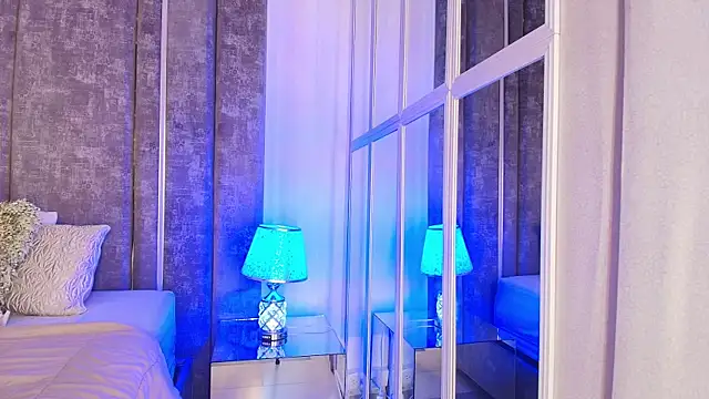 GiselOrtiz online show from April 4, 11:08 am