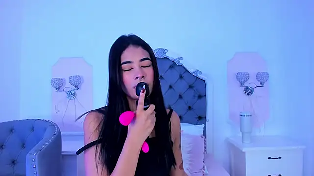 Snapshot of Jasmine55__ chatting on February 1, 3:30 am Jasmine55 online show from February 1, 3:30 am