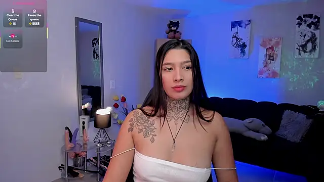 Snapshot of LouaneBourVip chatting on March 11, 12:50 pm LouaneBourVip online show from March 11, 12:50 pm