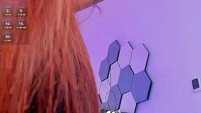 CorinneRusso online show from December 29, 10:12 am