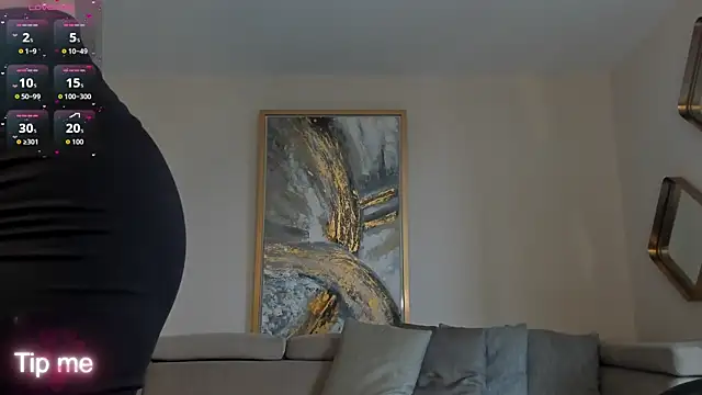 CorinneRusso online show from June 7, 6:11 pm