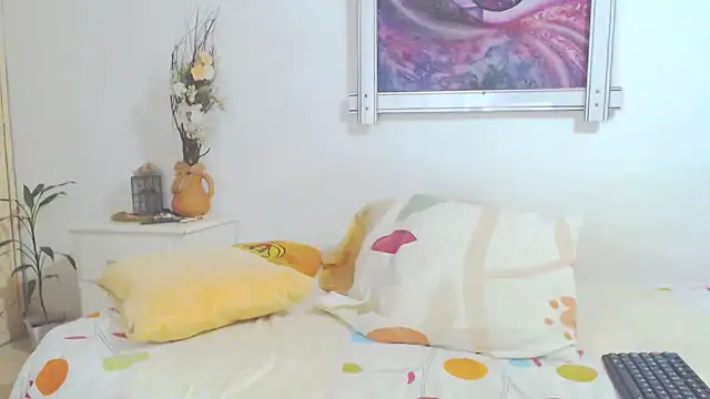 Snapshot of SoniaGresson chatting on September 17, 11:39 pm SoniaGresson online show from September 17, 11:39 pm