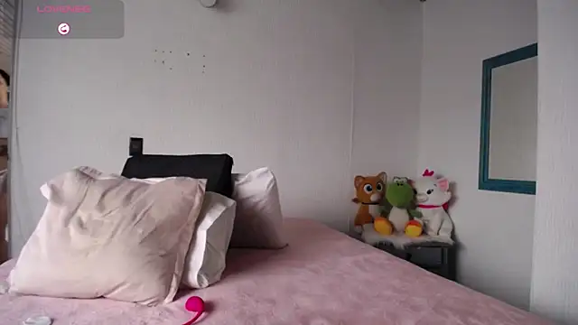  Lalaa online show from October 9, 9:02 pm