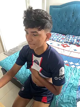 Leonarrrd 01 online show from March 8, 6:37 pm