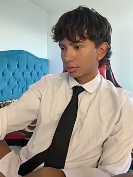 Leonarrrd 01 online show from December 1, 9:53 pm