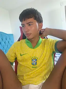 Leonarrrd 01 online show from December 16, 8:14 pm