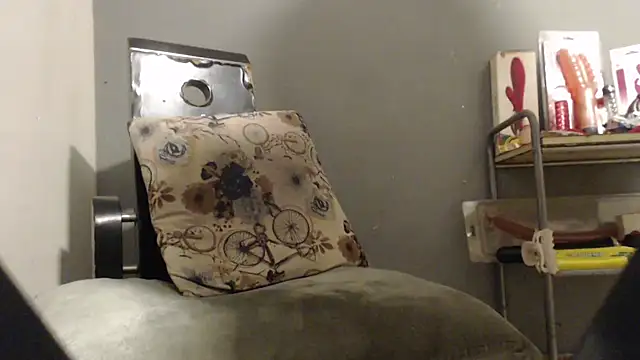 Amazing12inch online show from February 6, 8:29 am