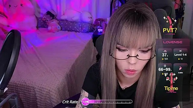 Kerry Kirk online show from February 8, 9:46 pm