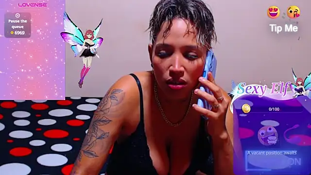 Snapshot of Dirty_Zoe chatting on February 27, 11:15 pm Dirty Zoe online show from February 27, 11:15 pm