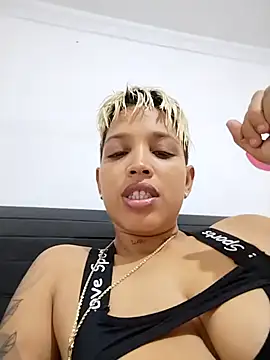 Snapshot of Dirty_Zoe chatting on October 19, 9:37 pm Dirty Zoe online show from October 19, 9:37 pm