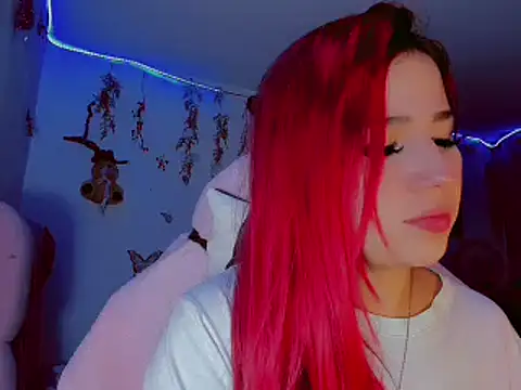 madisonx17 online show from February 5, 3:34 am