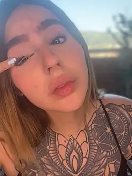 ValerieHilton online show from January 23, 10:11 pm