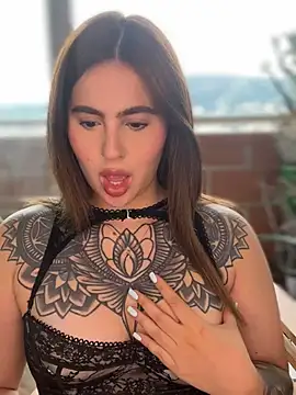 ValerieHilton online show from February 1, 9:51 pm