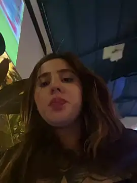 ValerieHilton online show from March 18, 1:43 am