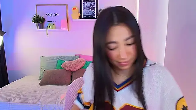 Snapshot of lilyy_evanss chatting on September 24, 9:18 pm lilyy evanss online show from September 24, 9:18 pm