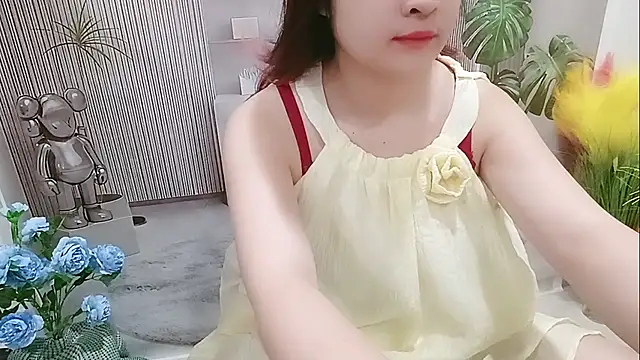 Snapshot of Milajinxi chatting on October 9, 12:41 am Milajinxi online show from October 9, 12:41 am