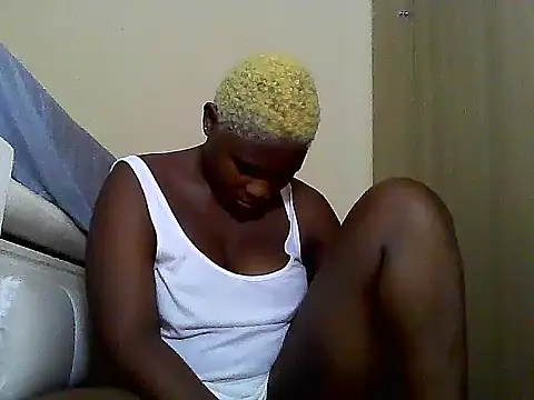 Snapshot of SexyKimberly23 chatting on June 2, 8:22 pm SexyKimberly23 online show from June 2, 8:22 pm