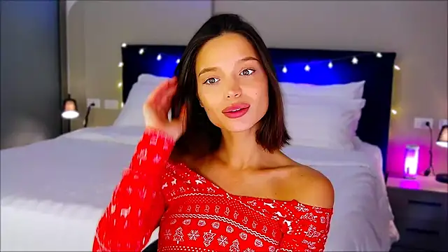 Snapshot of wow_Mia chatting on December 12, 2:48 am wow Mia online show from December 12, 2:48 am