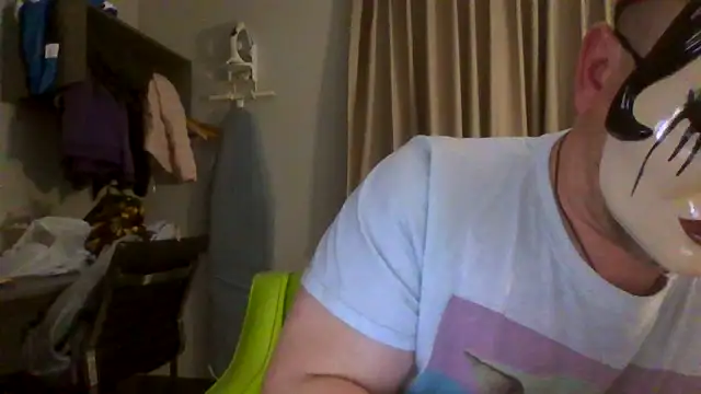 Buddy Cuck online show from March 4, 1:11 am