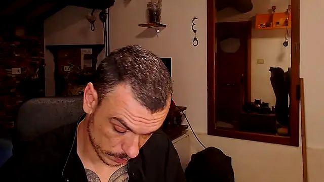 cek 186 online show from November 30, 8:13 pm